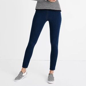 Roadtripper Pull-On Jeggings in Everman Wash